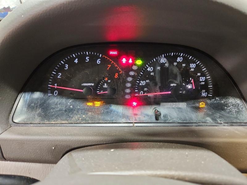 2004 Toyota Camry მანქანა იყიდება აუქციონზე, vin: 4T1BF30K74U580254, აუქციონის ნომერი: 62050216