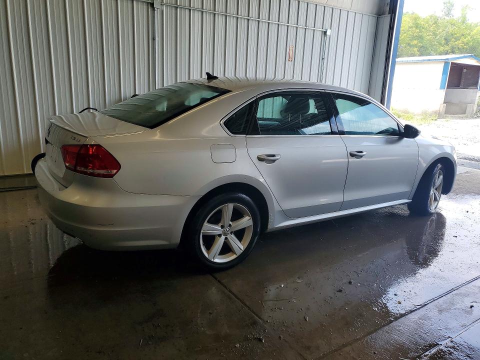 62086356 :رقم المزاد ، 1VWBN7A3XCC089927 vin ، 2012 Volkswagen Passat مزاد بيع