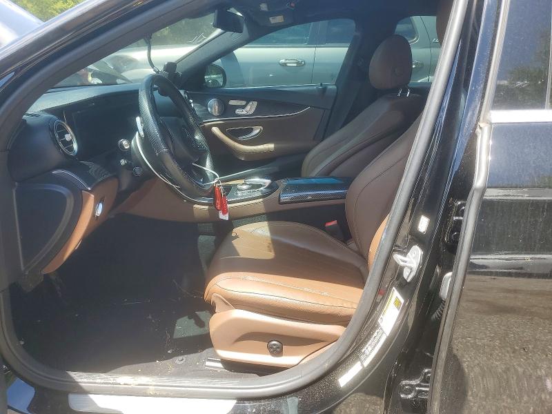 60642076 :رقم المزاد ، WDDZF4KB0JA342240 vin ، 2018 Mercedes-benz E مزاد بيع