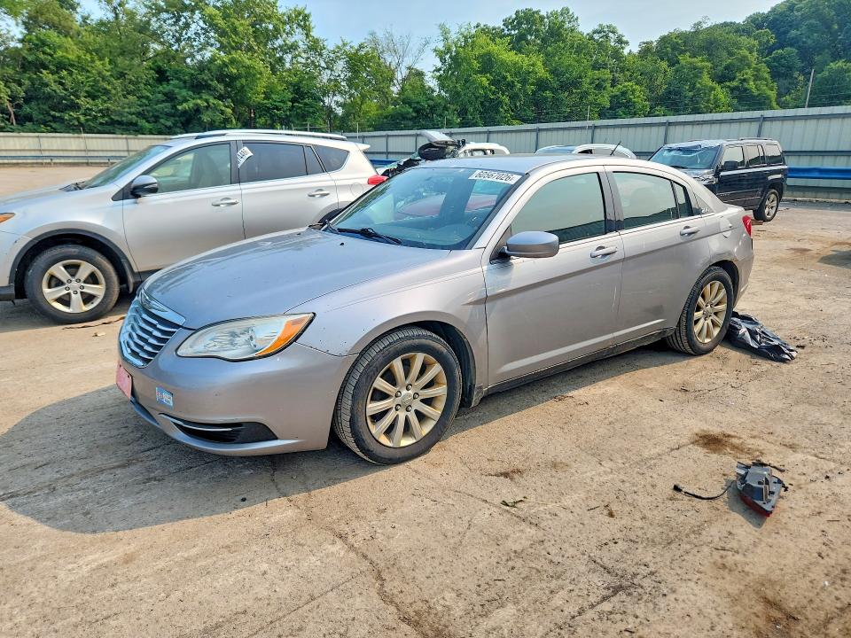 Aukcja sprzedaży 2013 Chrysler 200, vin: 1C3CCBBG8DN569458, numer aukcji: 60567026