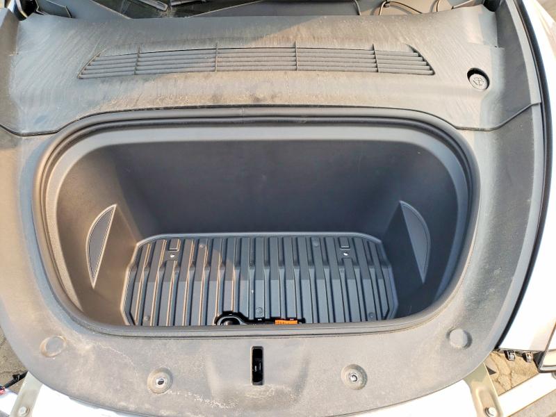 2024 Tesla Model Y მანქანა იყიდება აუქციონზე, vin: 7SAYGAEE3RF194761, აუქციონის ნომერი: 61022096