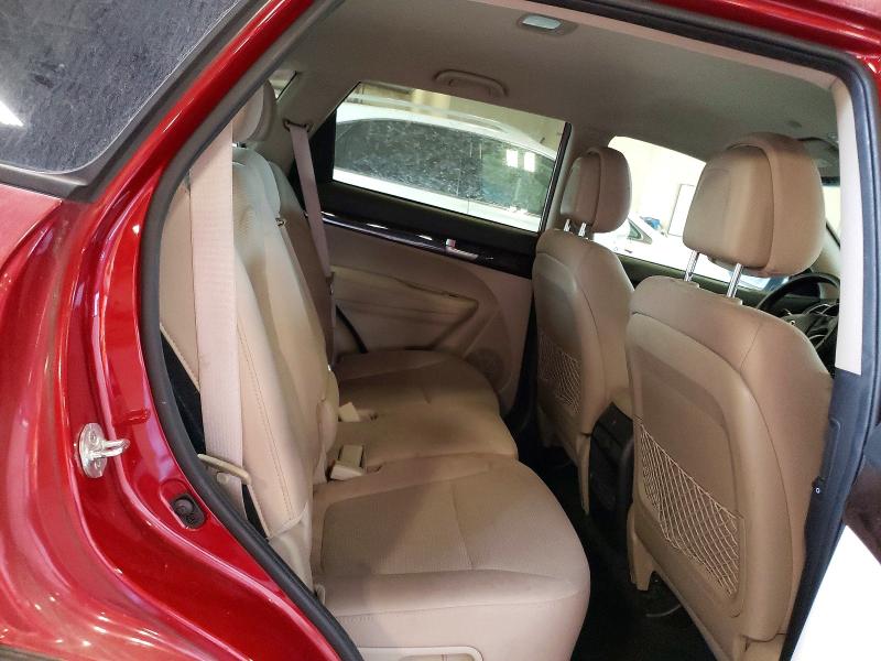 Продажа на аукционе авто 2015 Kia Sorento, vin: 5XYKT3A66FG581768, номер лота: 62054896