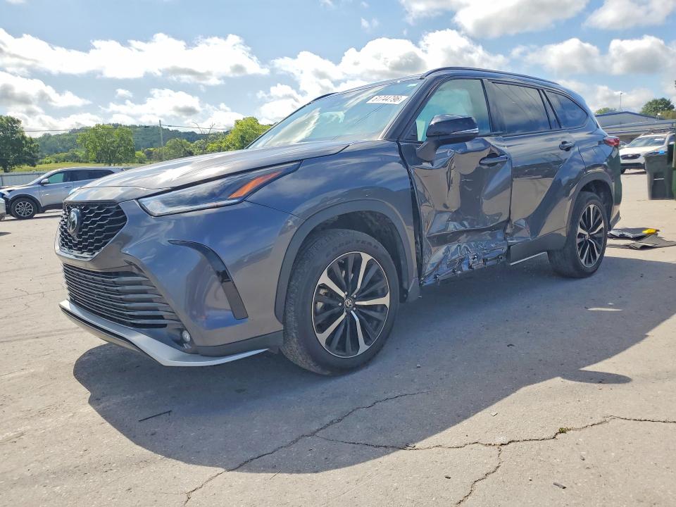 2021 Toyota Highlander მანქანა იყიდება აუქციონზე, vin: 5TDJZRBH3MS058866, აუქციონის ნომერი: 61744796
