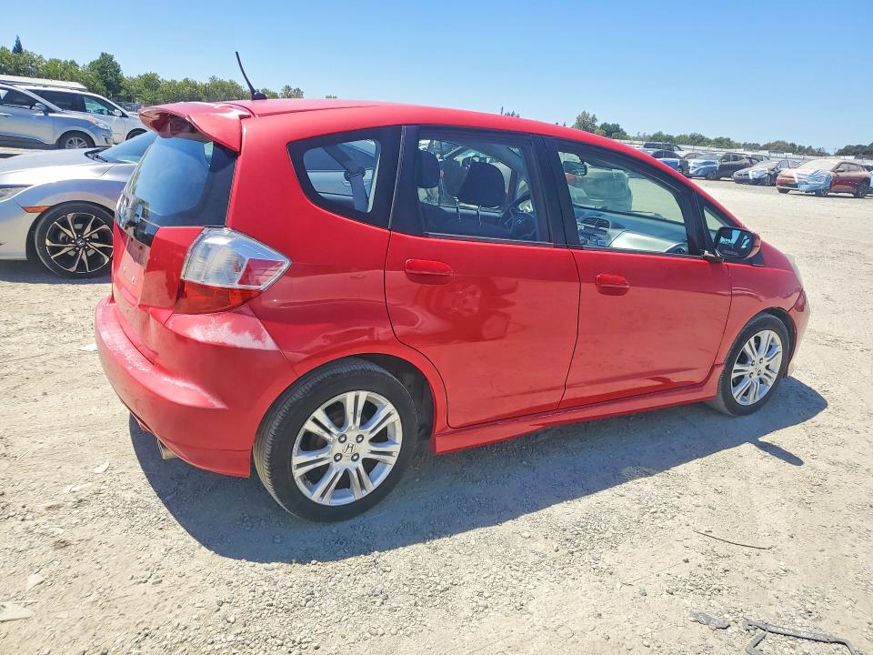 Продажа на аукционе авто 2011 Honda Fit, vin: JHMGE8H58BC011827, номер лота: 59717916