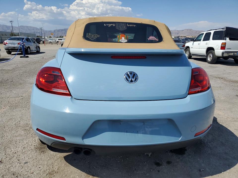 2015 Volkswagen Beetle მანქანა იყიდება აუქციონზე, vin: 3VW517AT9FM821119, აუქციონის ნომერი: 61349856