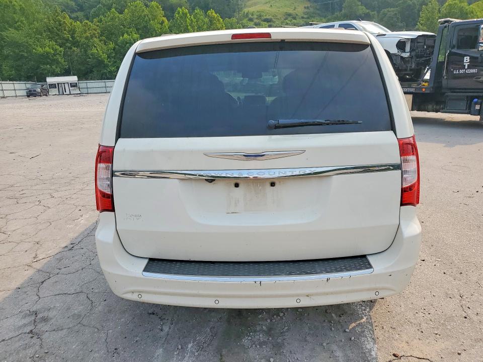 62702036 :رقم المزاد ، 2C4RC1CG8DR531441 vin ، 2013 Chrysler Town & Country مزاد بيع