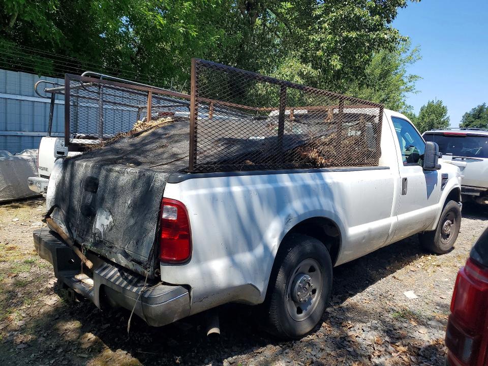 58955466 :رقم المزاد ، 1FTNF20598EC17329 vin ، 2008 Ford F250 مزاد بيع