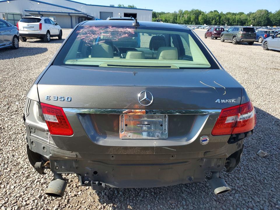62336246 :رقم المزاد ، WDDHF8HB6BA351682 vin ، 2011 Mercedes-benz E مزاد بيع