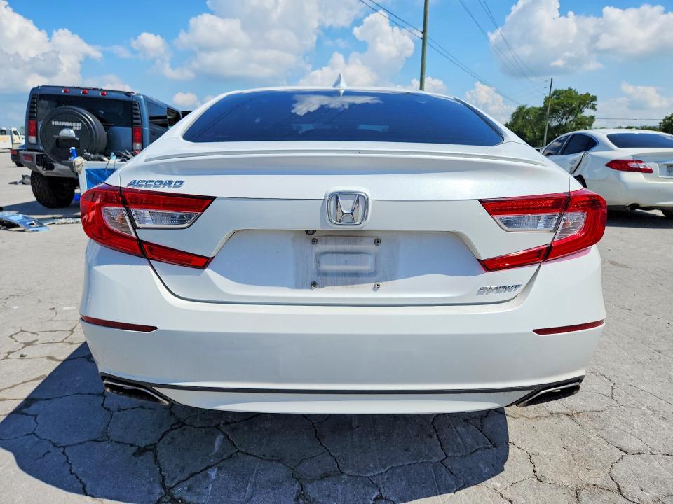 Auction sale of the 2020 Honda Accord, vin: 1HGCV1F37LA116320, lot number: 61703456
