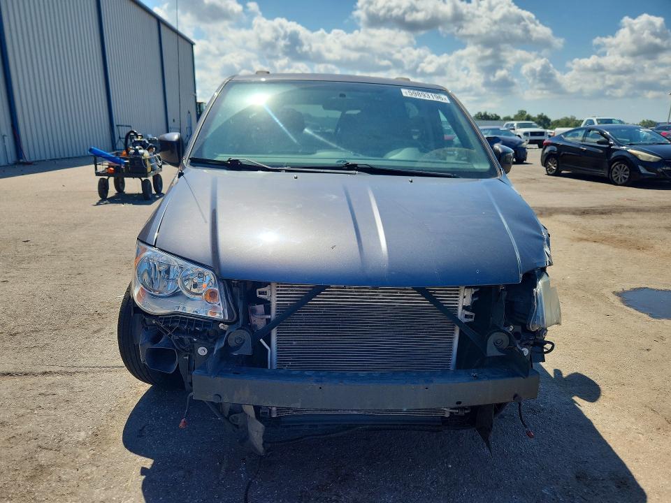 59893196 :رقم المزاد ، 2C4RDGCG3JR209561 vin ، 2018 Dodge Grand Caravan مزاد بيع