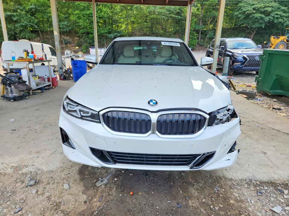 61103446 :رقم المزاد ، 3MW69FF01P8C92572 vin ، 2023 Bmw 330i مزاد بيع