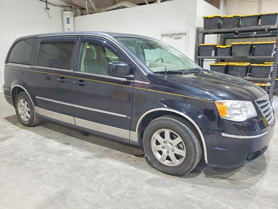 60759076 :رقم المزاد ، 2A4RR5D10AR271896 vin ، 2010 Chrysler Town & Country مزاد بيع