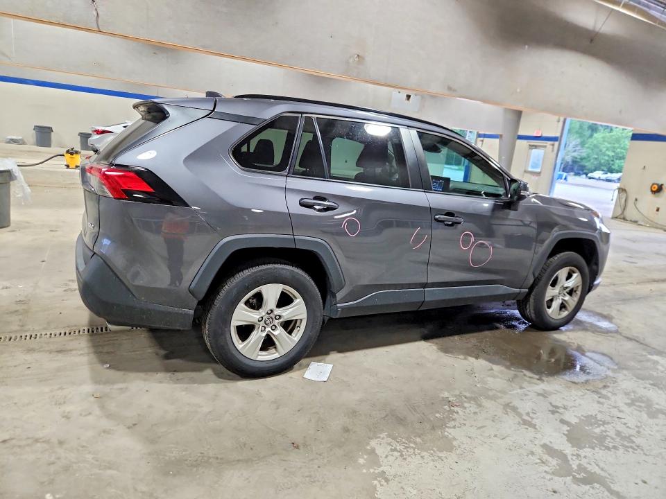 2021 Toyota Rav4 მანქანა იყიდება აუქციონზე, vin: 2T3W1RFV7MC168560, აუქციონის ნომერი: 61867166