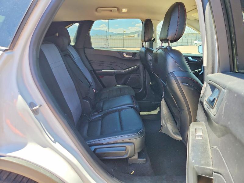 Продажа на аукционе авто 2022 Ford Escape, vin: 1FMCU9H9XNUA81660, номер лота: 61880256