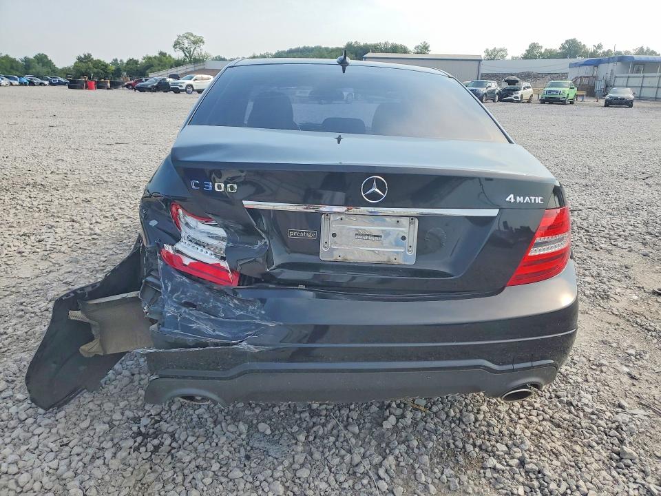 2013 Mercedes-benz C მანქანა იყიდება აუქციონზე, vin: WDDGF8AB3DG106926, აუქციონის ნომერი: 62843956