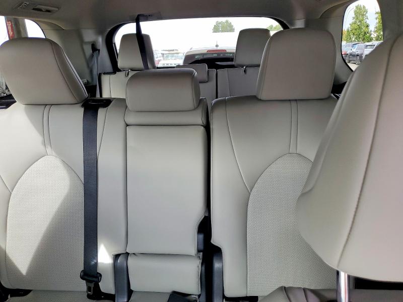 2026 Toyota Grand Highlander Hybrid მანქანა იყიდება აუქციონზე, vin: 5TDACAB5XTS100716, აუქციონის ნომერი: 61552906