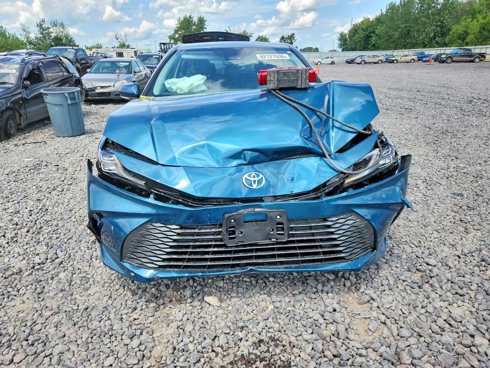 Продажа на аукционе авто 2026 Toyota Camry, vin: 4T1DAACK2TU727991, номер лота: 62121536