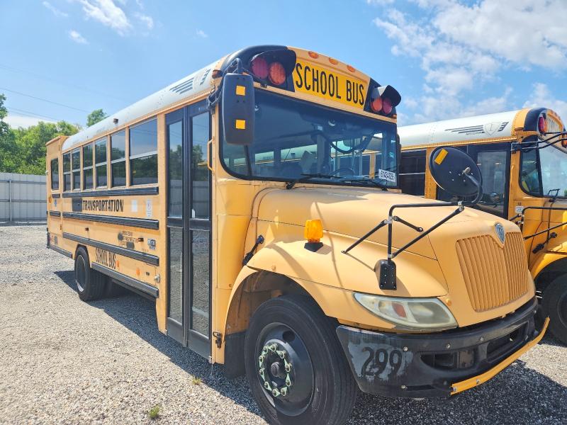 61434026 :رقم المزاد ، 4DRBUAAN4AB228095 vin ، 2010 Ic Corporation Ce Series School مزاد بيع
