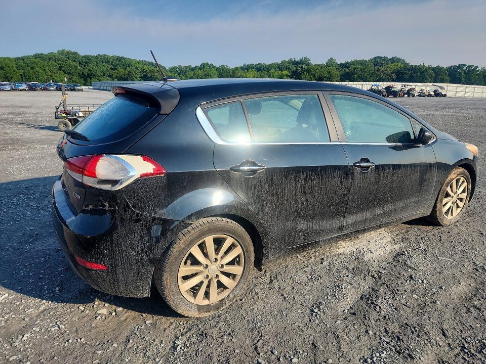 62868346 :رقم المزاد ، KNAFX5A86F5320150 vin ، 2015 Kia Forte مزاد بيع
