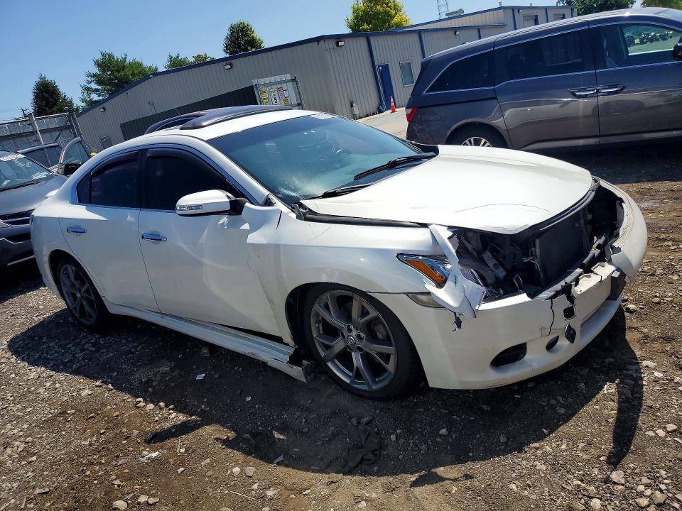 2014 Nissan Maxima მანქანა იყიდება აუქციონზე, vin: 1N4AA5APXEC452060, აუქციონის ნომერი: 61528566