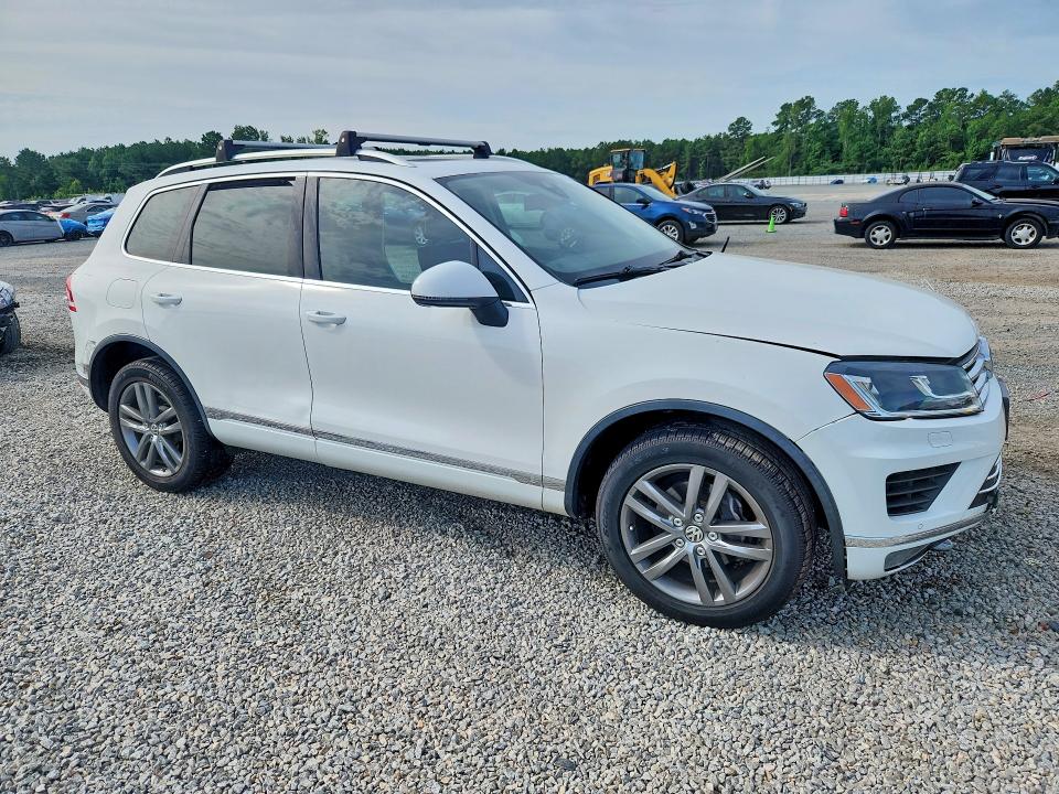 2016 Volkswagen Touareg მანქანა იყიდება აუქციონზე, vin: WVGEF9BP4GD012458, აუქციონის ნომერი: 62040436