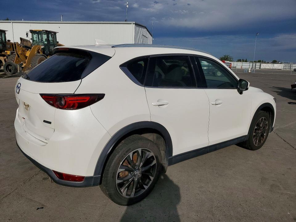 Продажа на аукционе авто 2018 Mazda Cx-5, vin: JM3KFADM5J1390817, номер лота: 61090156