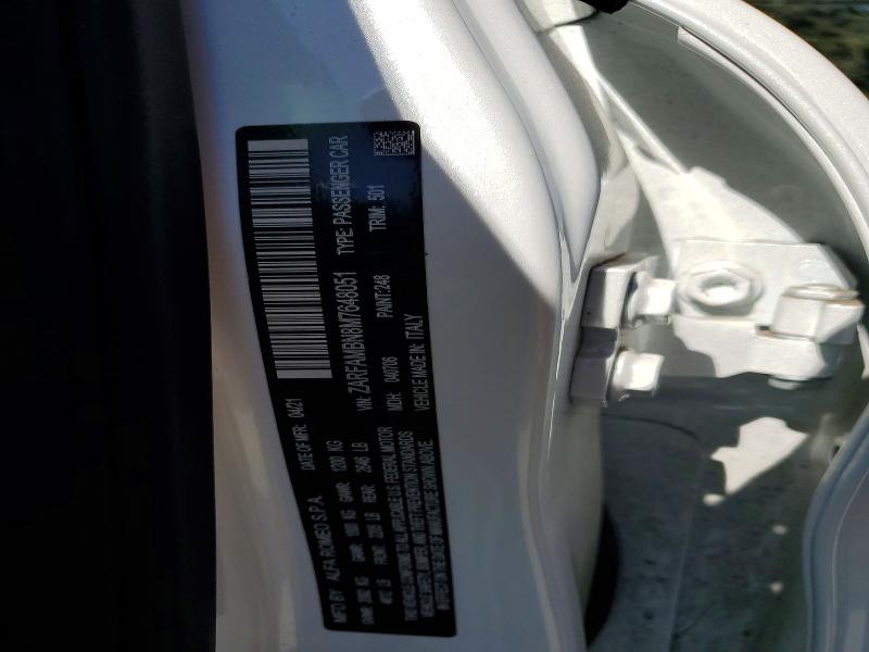 60259686 :رقم المزاد ، ZARFAMBN8M7648051 vin ، 2021 Alfa Romeo Giulia مزاد بيع