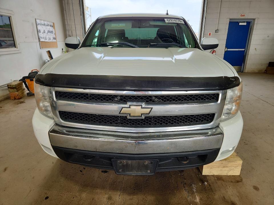 62914776 :رقم المزاد ، 2GCEK133271627938 vin ، 2007 Chevrolet Silverado مزاد بيع