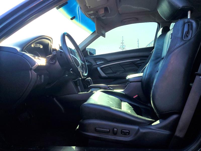 61587226 :رقم المزاد ، 1HGCS2B86BA005563 vin ، 2011 Honda Accord مزاد بيع