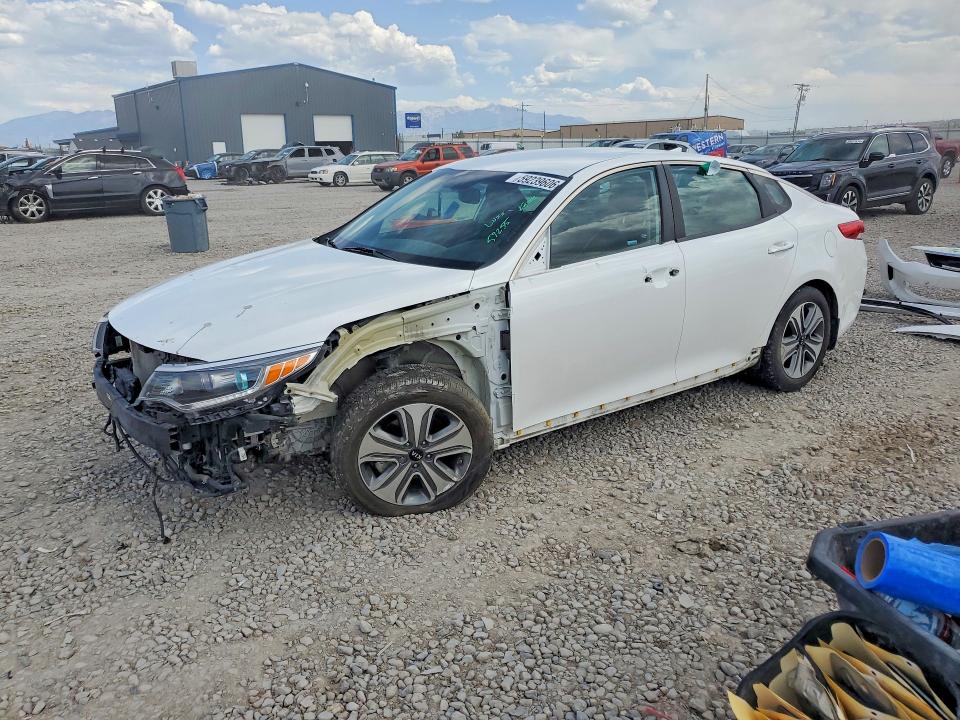 2017 Kia Optima Hybrid მანქანა იყიდება აუქციონზე, vin: KNAGU4LE8H5013298, აუქციონის ნომერი: 59239606
