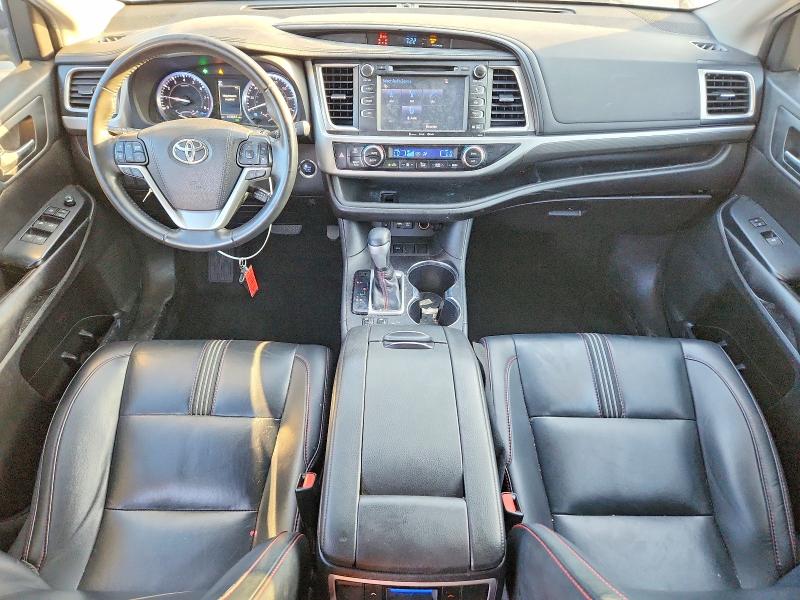 59327416 :رقم المزاد ، 5TDKZRFH0KS570063 vin ، 2019 Toyota Highlander مزاد بيع