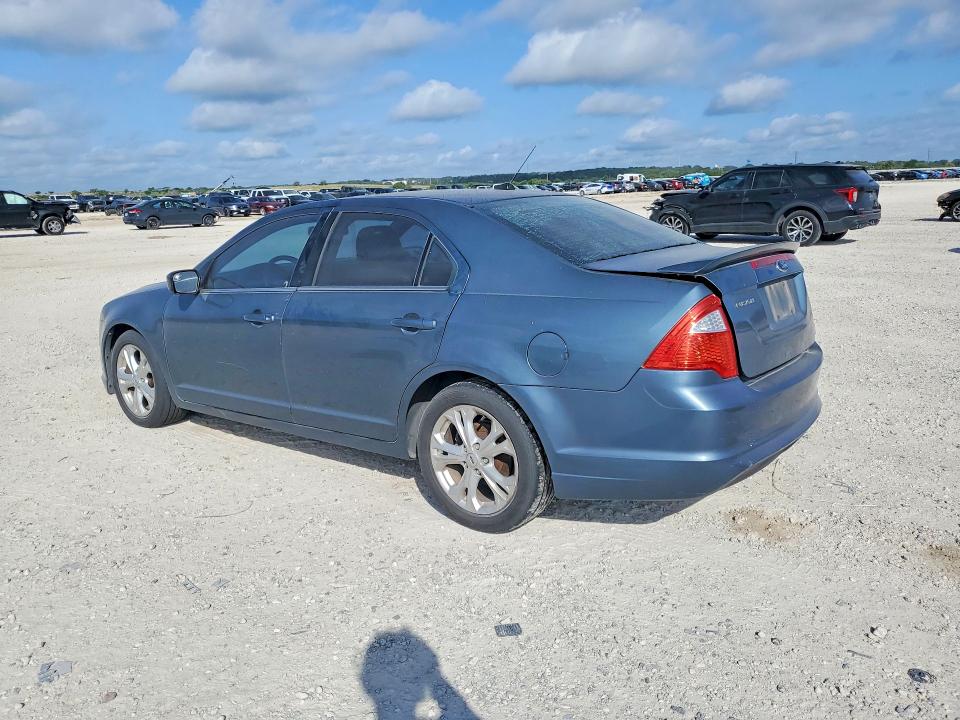 60738126 :رقم المزاد ، 3FAHP0HA7CR395042 vin ، 2012 Ford Fusion مزاد بيع