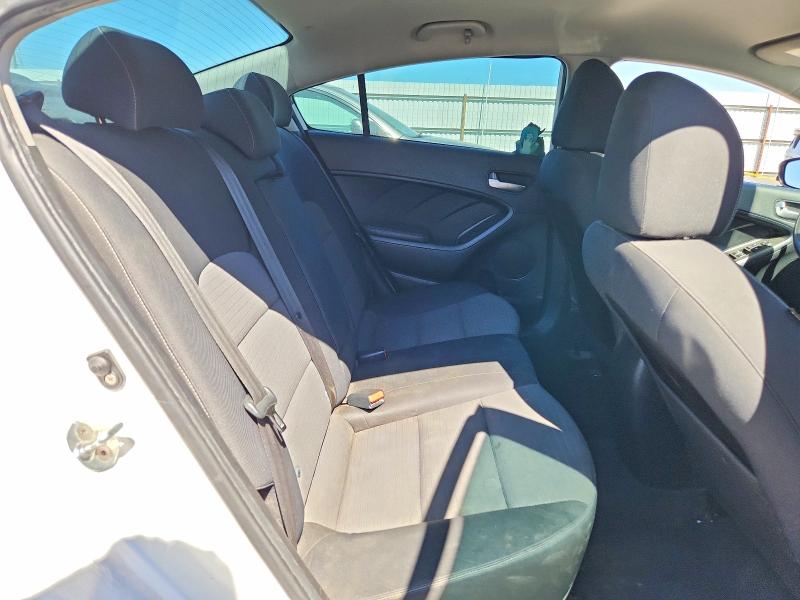 61636106 :رقم المزاد ، 3KPFL4A71HE013024 vin ، 2017 Kia Forte مزاد بيع