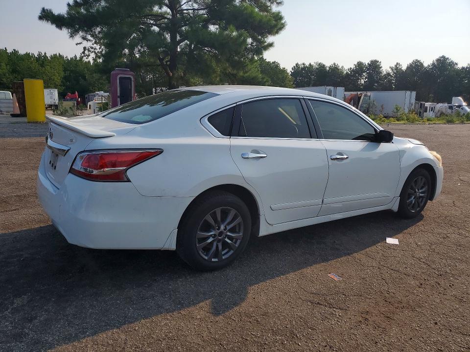 60799866 :رقم المزاد ، 1N4AL3AP2FN405660 vin ، 2015 Nissan Altima مزاد بيع