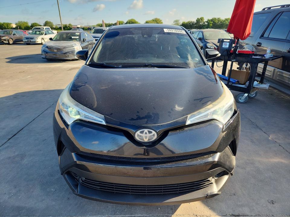 59218556 :رقم المزاد ، NMTKHMBX1JR015333 vin ، 2018 Toyota C-hr مزاد بيع