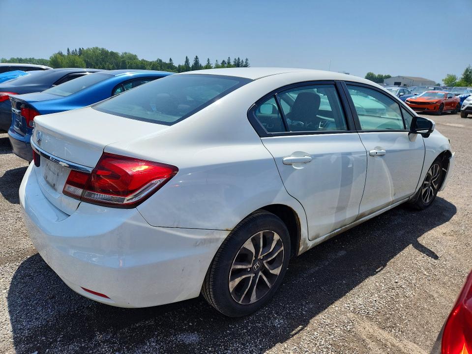 Продажа на аукционе авто 2015 Honda Civic, vin: 2HGFB2F56FH013215, номер лота: 57855876