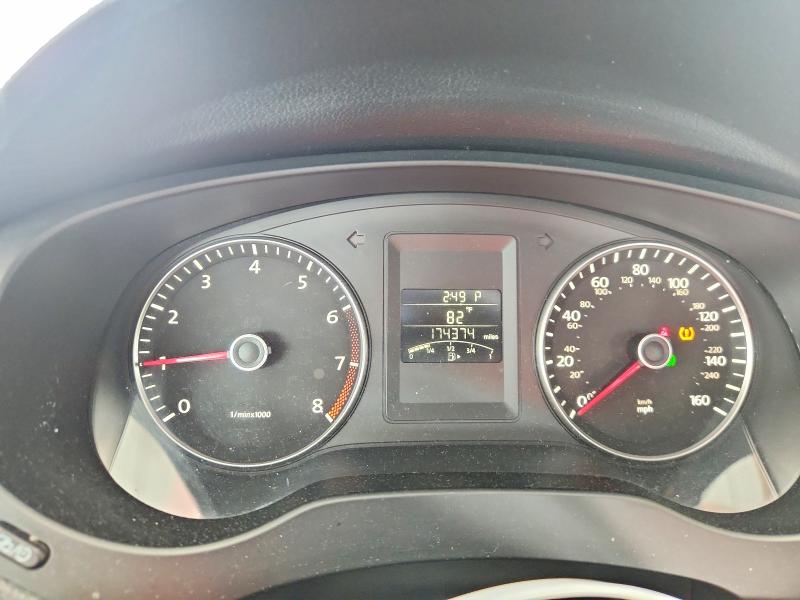 62709406 :رقم المزاد ، 3VWDP7AJ8CM377445 vin ، 2012 Volkswagen Jetta مزاد بيع