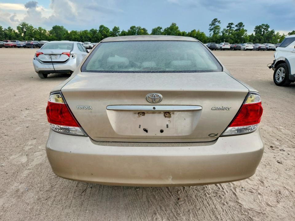 59792286 :رقم المزاد ، 4T1BE32K35U394440 vin ، 2005 Toyota Camry مزاد بيع