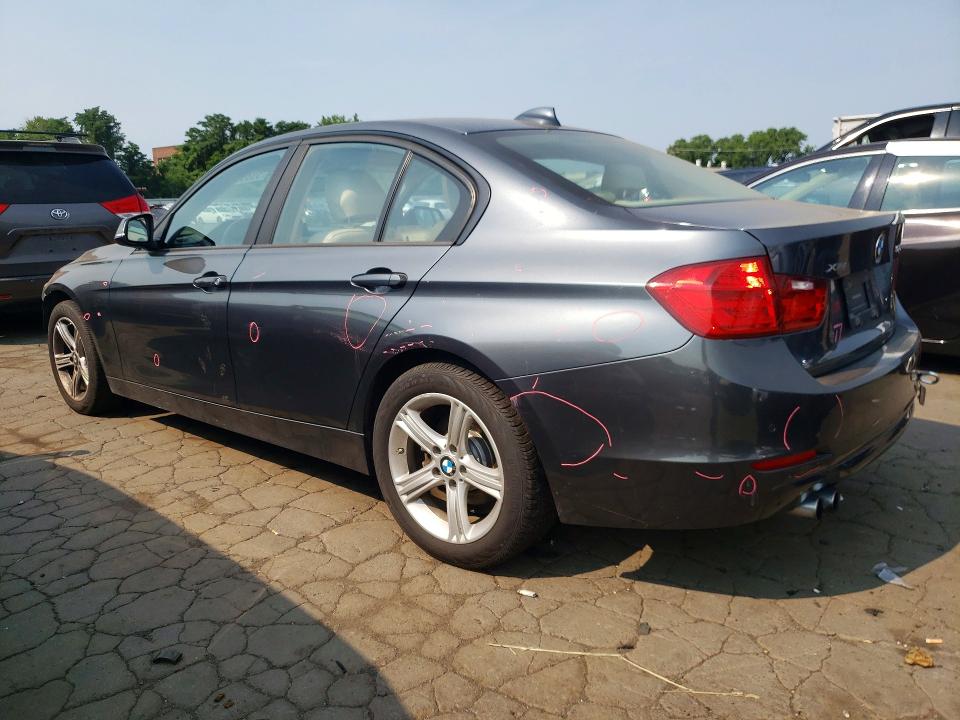 2015 Bmw 328 მანქანა იყიდება აუქციონზე, vin: WBA3B5G52FNS18164, აუქციონის ნომერი: 59861346