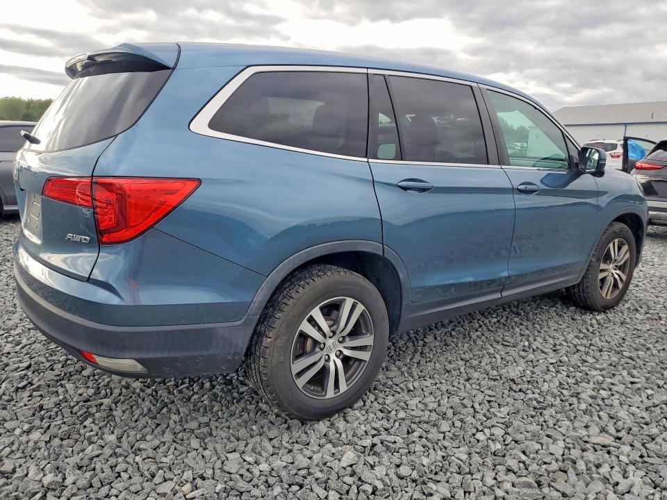 Продаж на аукціоні авто 2018 Honda Pilot, vin: 5FNYF6H72JB033624, номер лоту: 62146856