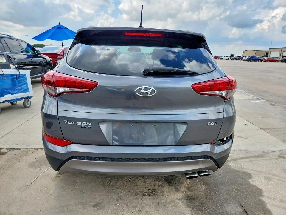 61046196 :رقم المزاد ، KM8J33A23GU202469 vin ، 2016 Hyundai Tucson مزاد بيع