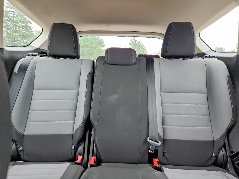 Продажа на аукционе авто 2017 Ford Escape, vin: 1FMCU0F72HUB87635, номер лота: 61953456