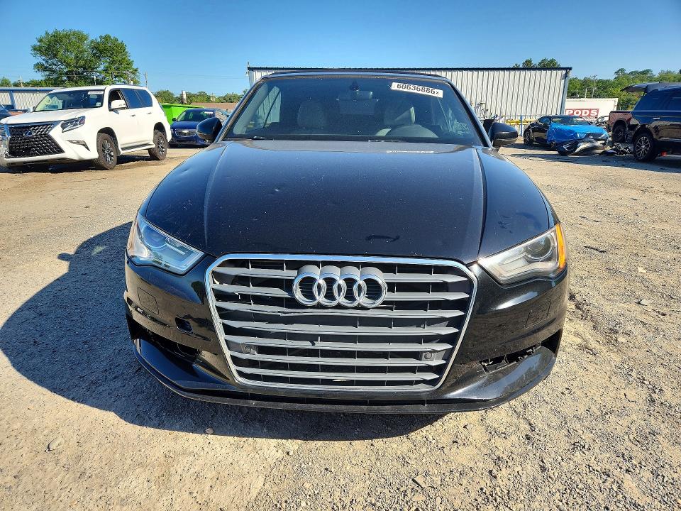 60636886 :رقم المزاد ، WAU67LFF5G1056200 vin ، 2016 Audi A3 مزاد بيع