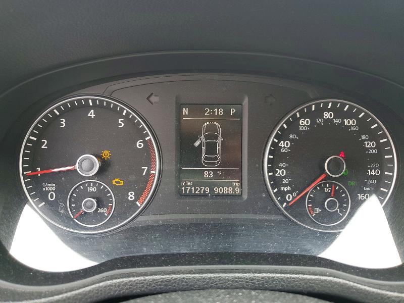 62606416 :رقم المزاد ، 1VWBP7A38CC043653 vin ، 2012 Volkswagen Passat مزاد بيع