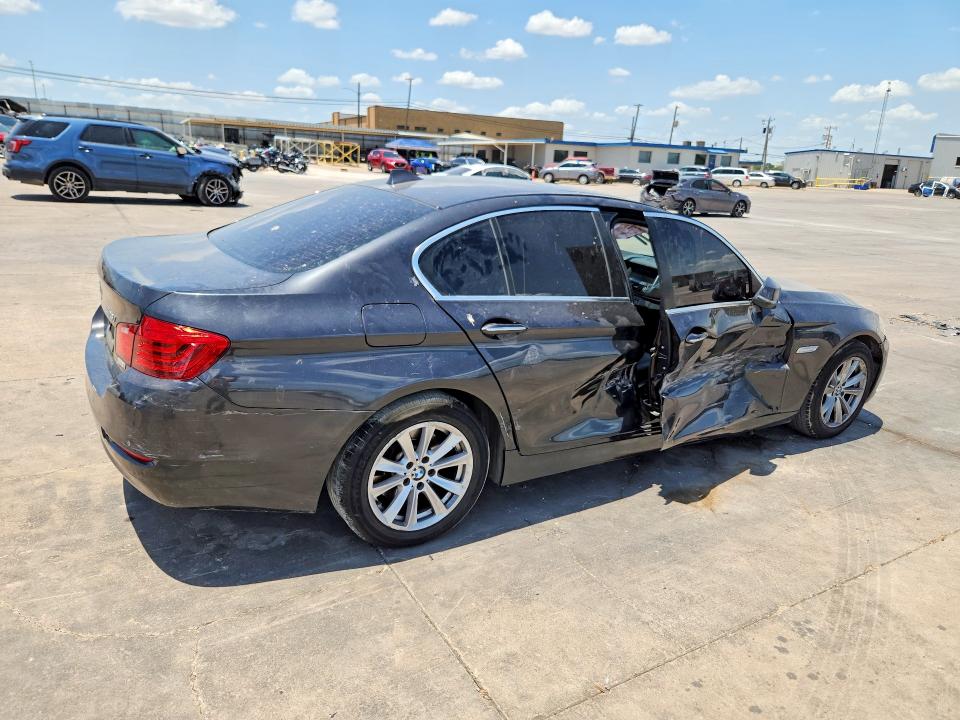 60213236 :رقم المزاد ، WBA5A7C58FD626803 vin ، 2015 Bmw 528 مزاد بيع