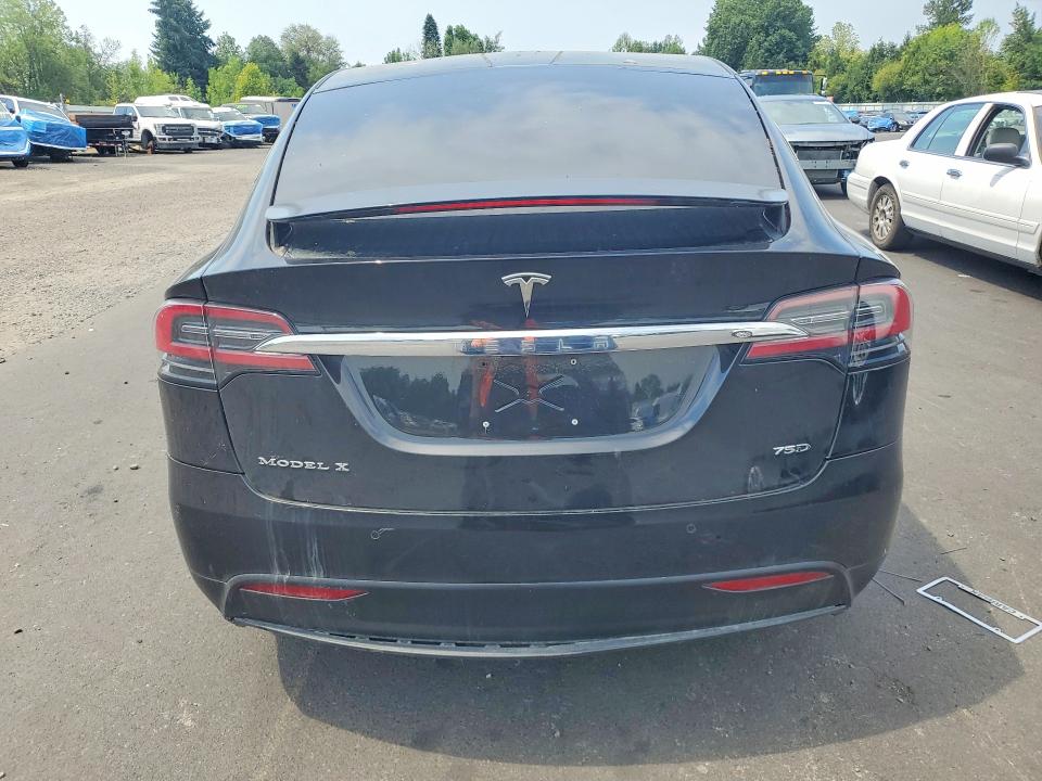 Продаж на аукціоні авто 2017 Tesla Model X, vin: 5YJXCBE2XHF049392, номер лоту: 61822206