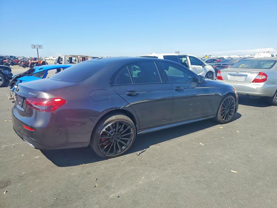 2022 Mercedes-benz E მანქანა იყიდება აუქციონზე, vin: W1KZF5KB4NB024000, აუქციონის ნომერი: 60889316
