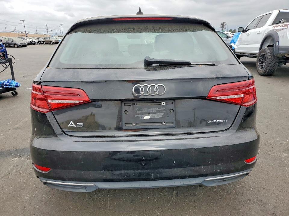 2017 Audi A3 მანქანა იყიდება აუქციონზე, vin: WAUUPBFF5HA046897, აუქციონის ნომერი: 59676186