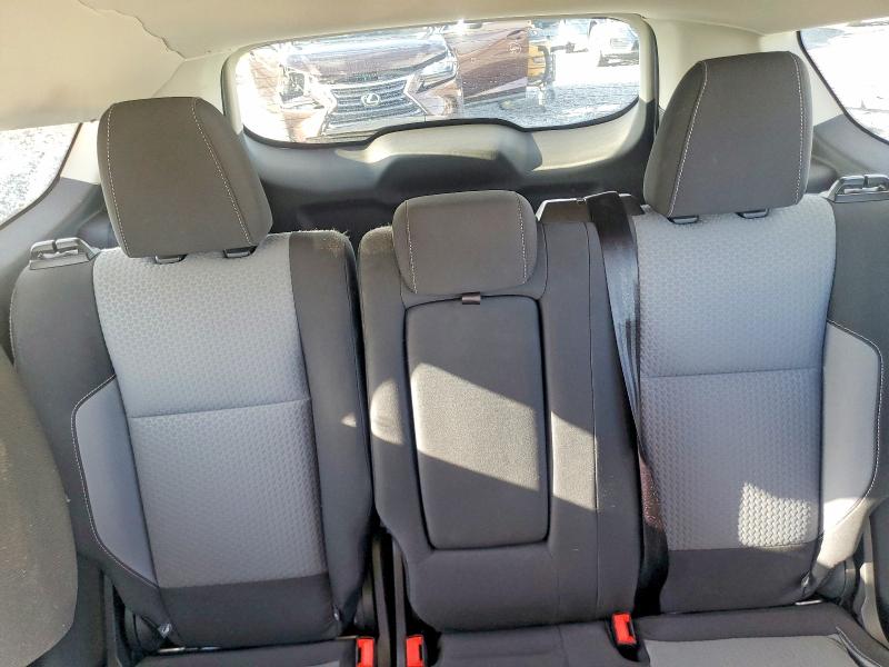 Продажа на аукционе авто 2017 Ford Escape, vin: 1FMCU9GD2HUC81958, номер лота: 61584116