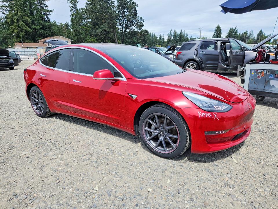 59587316 :رقم المزاد ، 5YJ3E1EB2KF199247 vin ، 2019 Tesla Model 3 مزاد بيع